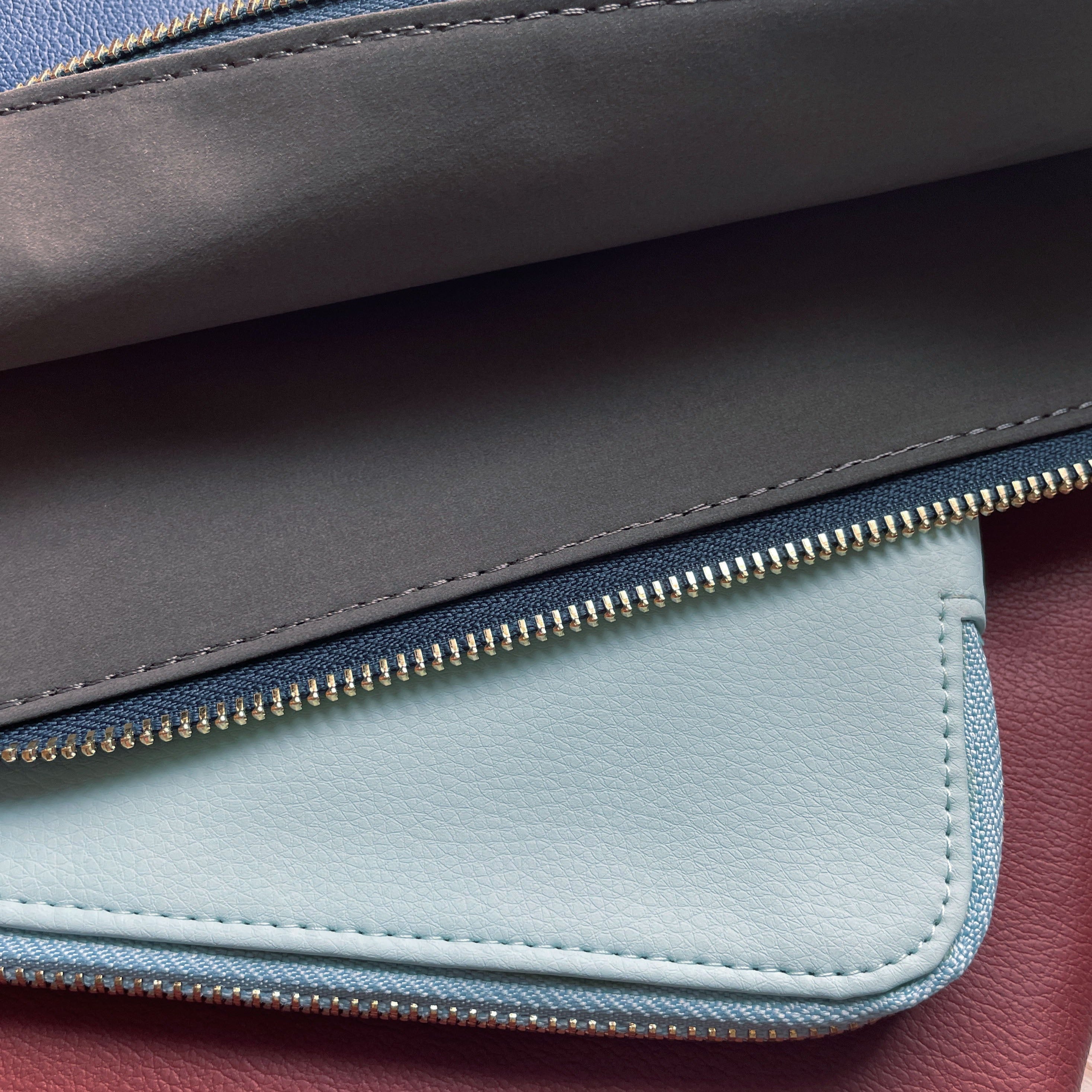 Tablet sleeve with YKK zipper closure and Suede liner